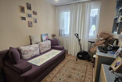 Apartament cu 3 camere decomandat, mobilat în Far - 6