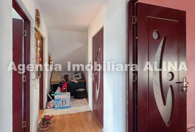 Casă cu 5 camere cu Teren 329 Mp în Ceangăi - 1