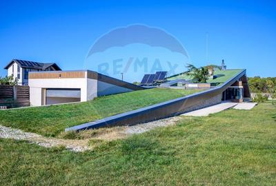 Vila Futurista: Eleganta & Inovatie la limita padurii, piscina, 4500mp - 4