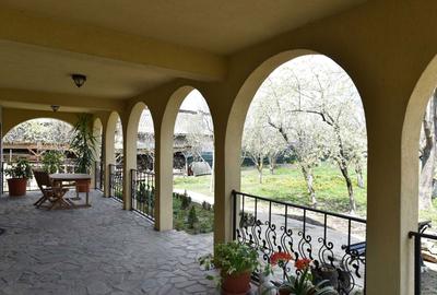 Casă cu 4 camere decomandat în Golești - 5