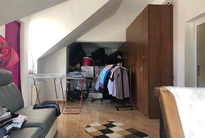 Casă individuală cu 7 camere cu Canalizare în Apărătorii Patriei - 8