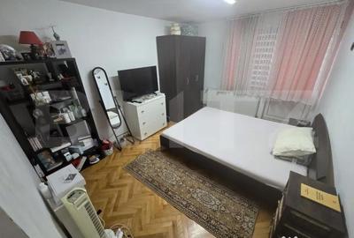 Casă cu 9 camere cu Teren 750 Mp în Cetate - 7