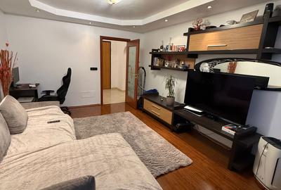 Apartament cu 2 camere decomandat în Cornișa - 2