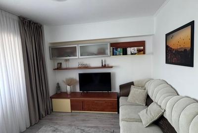 Apartament cu 2 camere decomandat în Sărari - 1