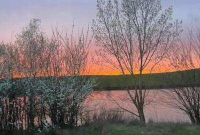 Teren Intravilan 400mp Construibil cu Fundatie Proiect Autorizatie - 1