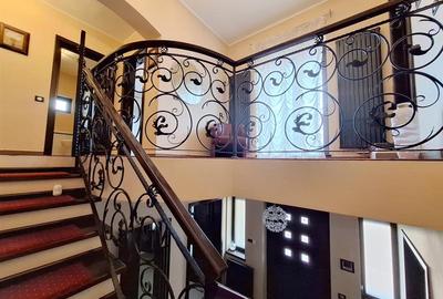 Casă cu 7 camere cu Teren 360 Mp în Central - 15