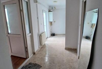 Spațiu comercial, de 150 mp, în Central - 9