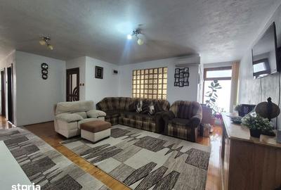 Casă cu 6 camere cu Teren 300 Mp în Central - 9