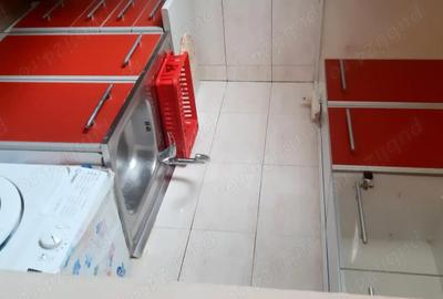 Garsonieră decomandată în Central - 7