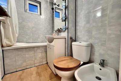 Apartament Renovat cu 2 Camere si Parcare in Astra - 8