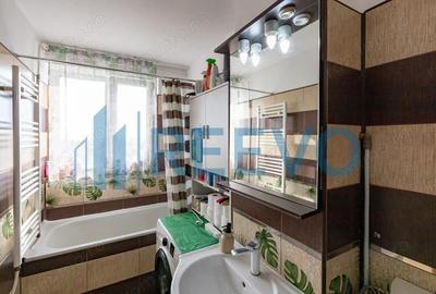 Apartament de vanzare cu doua camere, decomandat - str Cornisa Bistritei Bacau! - 2