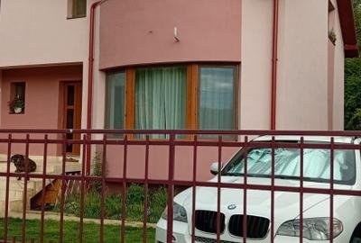 Duplex cu 6 camere,222mp,teren 444mp,terasa,parcare,Zona Baciu - 4