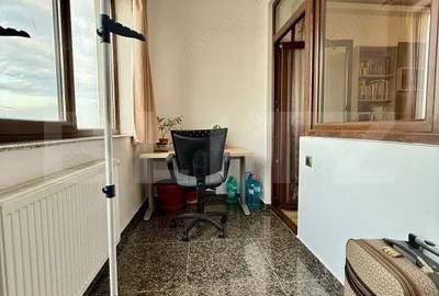 Apartament cu 2 camere decomandat în Tractorul - 12