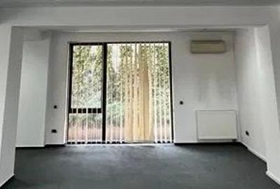 210 mp la parter in imobil nou. - 1