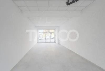 Spațiu comercial, de 120 mp, în Central - 3