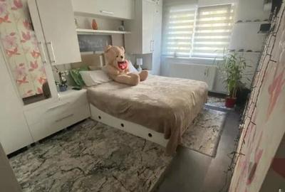 Apartament cu 2 camere, decomandat - zona Astra - 3