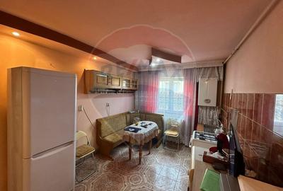 OCAZIE - apartament 3 camere , etaj 2 - 2