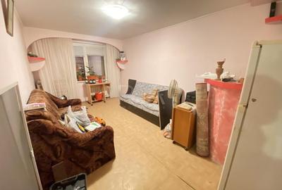 Apartament cu 3 camere decomandat, mobilat în Rahova - 1