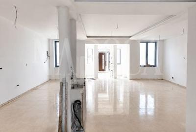 Casă cu 4 camere în Oncea