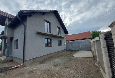 Casă în Central - 4