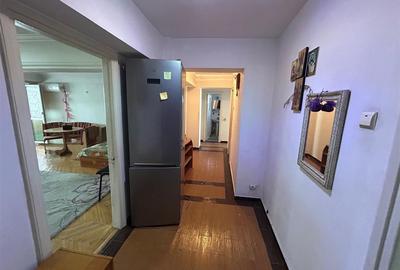 Apartament cu 4 camere decomandat în Central - 2