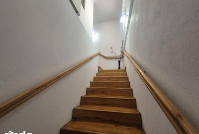 Casă cu 6 camere cu Teren 300 Mp în Central - 3