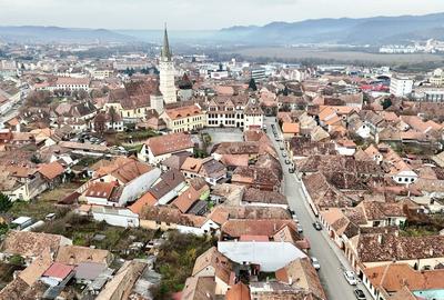 Apartament la casă – Medias, vis-a-vis de Școala  M. Eminescu - 13