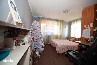 Casă cu 9 camere cu Teren 1200 Mp în Ferentari - 13