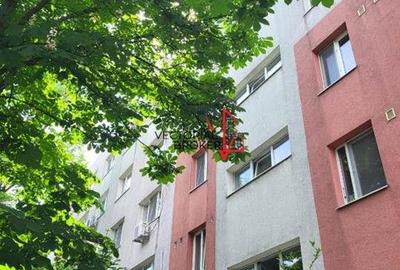 Apartament cu 3 camere decomandat, mobilat în Theodor Pallady