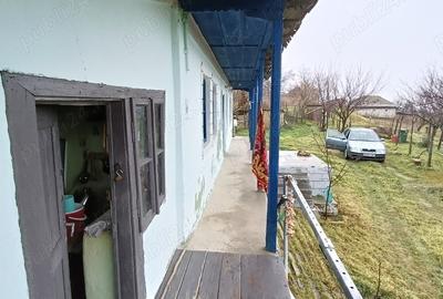Vand casa batraneasca sat Cochirleni langa Cernavoda 3200mp - 3