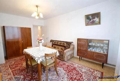 Apartament cu 3 camere decomandat, mobilat în Noua - 6