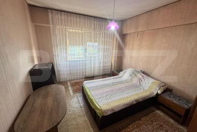 Apartament cu 3 camere decomandat, mobilat în Rovine - 2