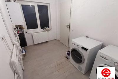 Casă cu 7 camere cu Teren 40 Mp în 7 Noiembrie - 12