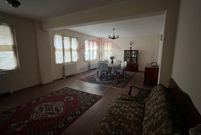 Casă cu 6 camere cu Teren 294 Mp în Gării - 8