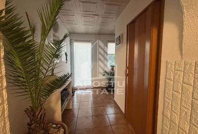 Casă cu 6 camere cu Teren 398 Mp în Girocului - 3