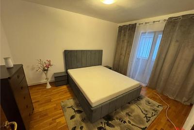 Ap 3 camere, renovat, etaj 3, str. Longinescu - Liceul Econo - 16