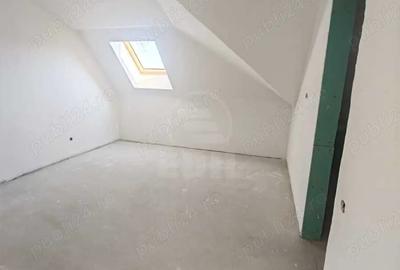 Apartament cu 3 camere semidecomandat în Sud - 12