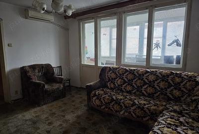 Apartament cu 3 camere semidecomandat, mobilat în Gorjului - 3