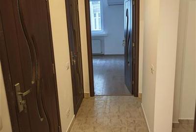 Apartament cu 3 camere decomandat în Magheru - 2