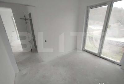 Casă cu 4 camere cu Teren 570 Mp în Jelna - 1