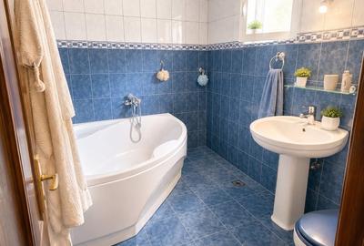 Casă cu 6 camere cu Canalizare în Central - 15