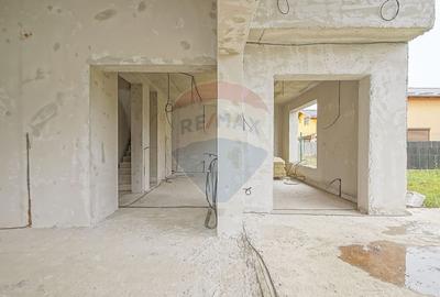 Casa spatioasa la gri, 4 camere, 3 bai, teren 500 mp - zona Bartolomeu - 16