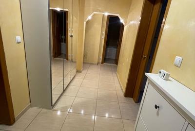 Apartament de inchiriat - 3 camere ,mobilat, utilat, situat în zona Piața Muncii - 16