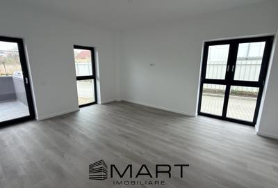 Apartament cu 3 camere decomandat în Tractorul - 3