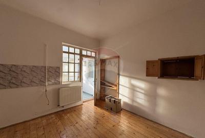 Casă cu 4 camere cu Teren 572 Mp în Central - 4