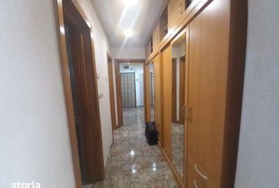 Apartament cu 3 camere decomandat în Republicii - 7