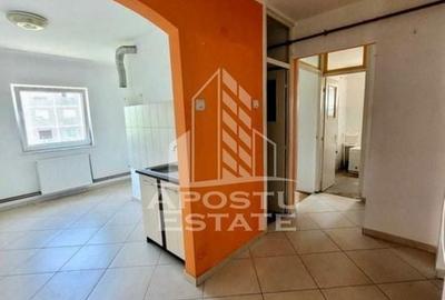 Apartament cu 3 camere ,98 mp , etaj intermediar, centerala, Aradu Nou - 3