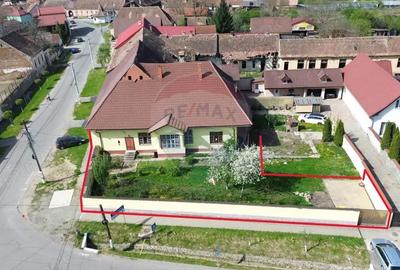 Casă cu 3 camere cu Teren 470 Mp în Dumbrăveni - 1
