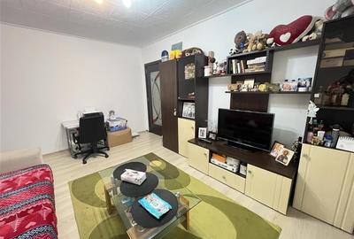 Apartament 2 camere cu balcon si pivnita zona Vasile Aaron - 5