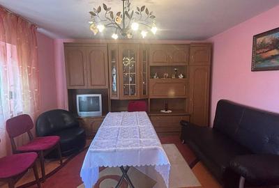 Casă cu 3 camere cu Teren 600 Mp în Central - 1